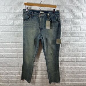 High-Rise Straight Jeans in Faded Blue Wash